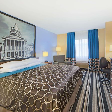 Super 8 By Wyndham Fairfield Hotell Exteriör bild
